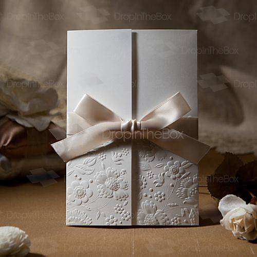 wholesale Vintage Embossed Trifold Wedding Invitation With Ribbon Bow Set 