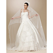 à un seul niveau de tulle voile festonné mariage bord chapelle avec fleurs en satin