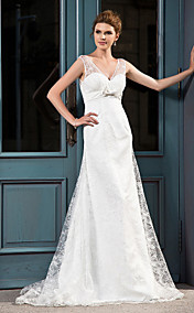 Une ligne de v-cou tribunal train dentelle robe de mariée en satin