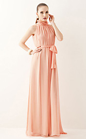 Belted Maxi robe plissée des femmes