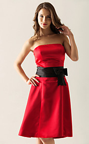 A-line Strapless Knee-length Satin Bridesmaid/ Wedding Party Dress