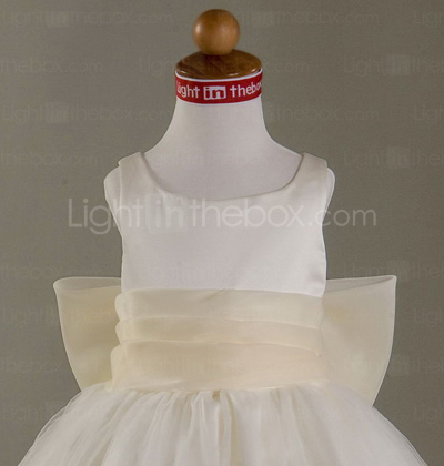 Ball Gown Scoop Satin Tulle Flower Girl Dress