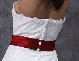 KARELLA - Kleid für die Braut aus Satin und Spitze