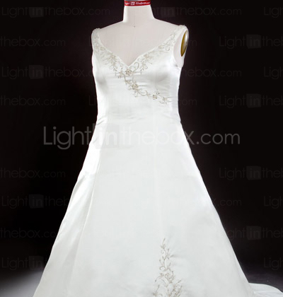JANESSA - Kleid für die Braut aus Satin (Übergrösse)
