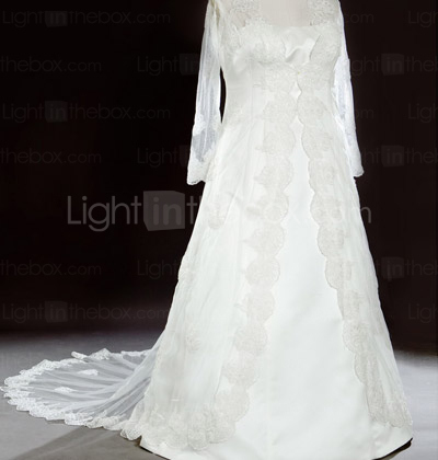 chapelle A-ligne de train satin dentelle plus la robe de mariage de taille