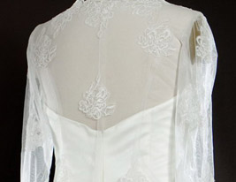 chapelle A-ligne de train satin dentelle plus la robe de mariage de taille