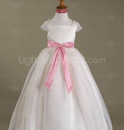 BATYA - Bloemenmeisjesjurk van Organza en Satijn BATYA - Bloemenmeisjesjurk van Organza en Satijn