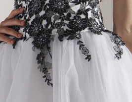 SHULAMMITE - Vestido de Coquetel em Renda e Tule