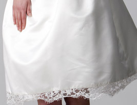 Ball Gown Sweetheart Knee-length Wedding Dress With Beaded Lace