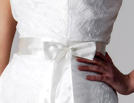 A-line Strapless Knee-length Sleeveless Satin Lace Wedding Dress (WSW0016)