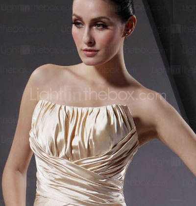 RAVEN - Kleid für die Braut aus Elastisch gewebte Seide