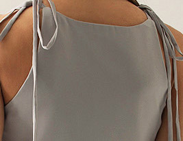 LAODAMIA - kjole til bryllupsfest eller brudepige i chiffon og elastisk satin LAODAMIA - kjole til bryllupsfest eller brudepige i chiffon og elastisk satin