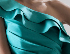 une ligne une robe de cocktail en satin court / mini-épaule une ligne une robe de cocktail en satin court / mini-épaule