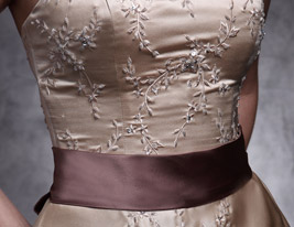 a-line senza spalline cappella treno abito da sposa in raso con nastro a-line senza spalline cappella treno abito da sposa in raso con nastro