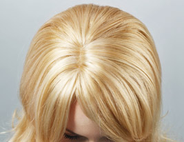 Capless extra lange hoge kwaliteit synthetische aard kijken licht blond krullend haar pruik Capless extra lange hoge kwaliteit synthetische aard kijken licht blond krullend haar pruik