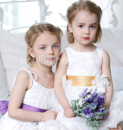 MACKENZIE - Kleid für Blumenmädchen aus Tafft MACKENZIE - Kleid für Blumenmädchen aus Tafft