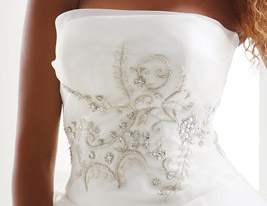 A-line Strapless Chapel Train Organza Wedding Dress A-line Strapless Chapel Train Organza Wedding Dress