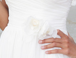 uma linha-namorada de varredura / escova treinar vestido de noiva chiffon uma linha-namorada de varredura / escova treinar vestido de noiva chiffon