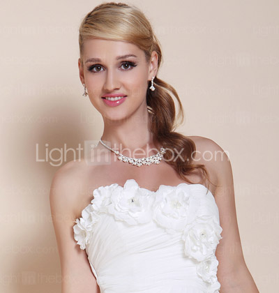 A-line Strapless Knee-length Chiffon Cocktail Dress With Flowers