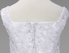 COLOMBINE - Vestido de Comunhão em Renda COLOMBINE - Vestido de Comunhão em Renda