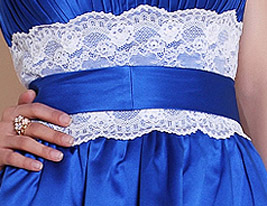 XYLIA - Vestido de Madrinha em Cetim e Renda XYLIA - Vestido de Madrinha em Cetim e Renda