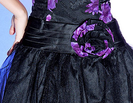 ARIETTA - Kleid für Cocktailparty aus Satin und Tüll ARIETTA - Kleid für Cocktailparty aus Satin und Tüll
