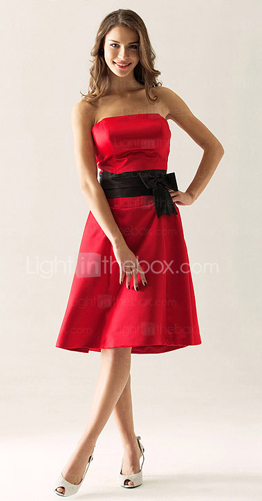 A-line Strapless Knee-length Satin Bridesmaid/Wedding Party Dress 