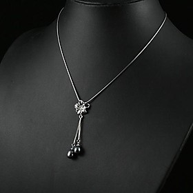 Black 3.5 - 4mm A Pearl Pendant With 17