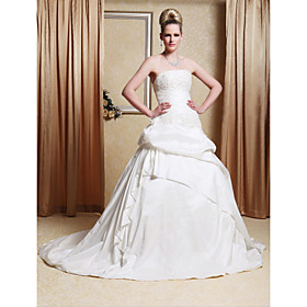 A-line / Princess Gown Strapless Chapel Train Taffeta Wedding Dress With Beaded Appliques