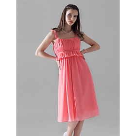 Sheath/ Column Spaghetti Straps Knee-length Chiffon Bridesmaid Dress