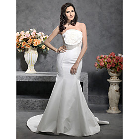Trumpet/ Mermaid Strapless Court Train Taffeta Weddding Dress