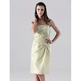 Sheath/ Column Strapless Knee-length Side-Draped Taffeta Bridesmaid Dress