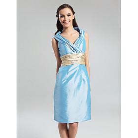 Sheath/ Column V-neck Knee-length Taffeta Bridesmaid Dress