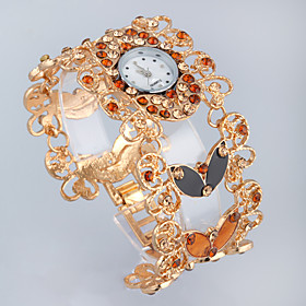 Quartz Movement Round Shape With Rhinestone Bracelet Watch