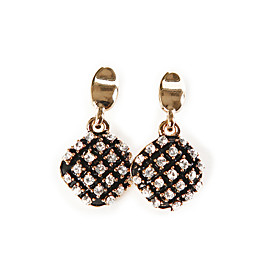 Occasions: Work, Party Style: Modern Fabric: Alloy Color: Black Price: Below US 20 Size: F ACCESSORIES: Earrings JEWELRY SILHOUETTE: Geometric, Dangling TS Black and Gold Alloy Earrings