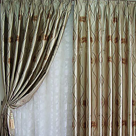 Casual Print Green / Pink Blackout Curtains (Pair)