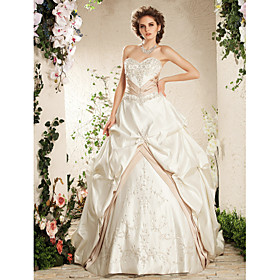A-line Sweetheart Chapel Train Satin Wedding Dress