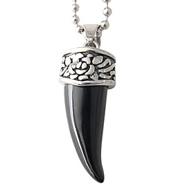 Fashionable Black Fang Style Pendant Titanium Steel Necklace