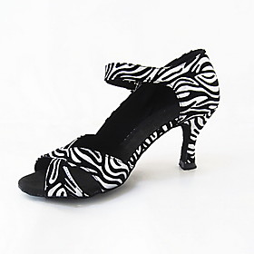 Customized Suede Arch Strap Latin / Ballroom Dance Performance Shoes With Buckle