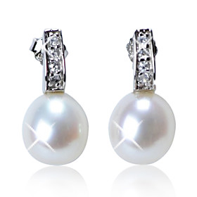 Lovely Sterling Silver Fresh Pearl Earrings with Crystal