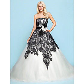 Ball Gown Strapless Chapel Train Lace And Tulle Wedding Dress