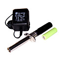 W Mettre Lueur Noire En Aluminium De D�marrage De Batterie Aa / Et Le Chargeur (516021k)