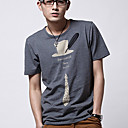 les hommes chapeau de plumes et cravate femmes manches courtes t-shirt