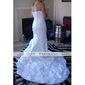 Trumpet / Mermaid Strapless Court Train Taffeta Wedding Dress