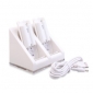 Soporte / Estación /Puerto de Carga de Doble USB + Paquete de Baterías para el Mando Wii - Blanco