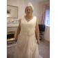 A-line V-neck Sweep/Brush Train Chiffon Mother of the Bride Dress 