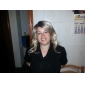 capless synthétique de haute qualité blonds de longueur moyenne et mode noir bouclés perruque