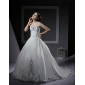 robe de bal sweetheart robe de mariée de train avec de la broderie