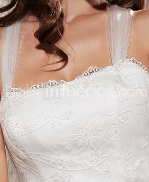 CARRIE - Vestido de Noiva 2012 em Renda e Tule