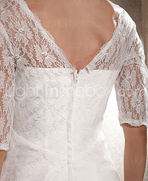 Trumpet/Mermaid V-neck Sweep/Brush Train Lace Wedding Dress 
